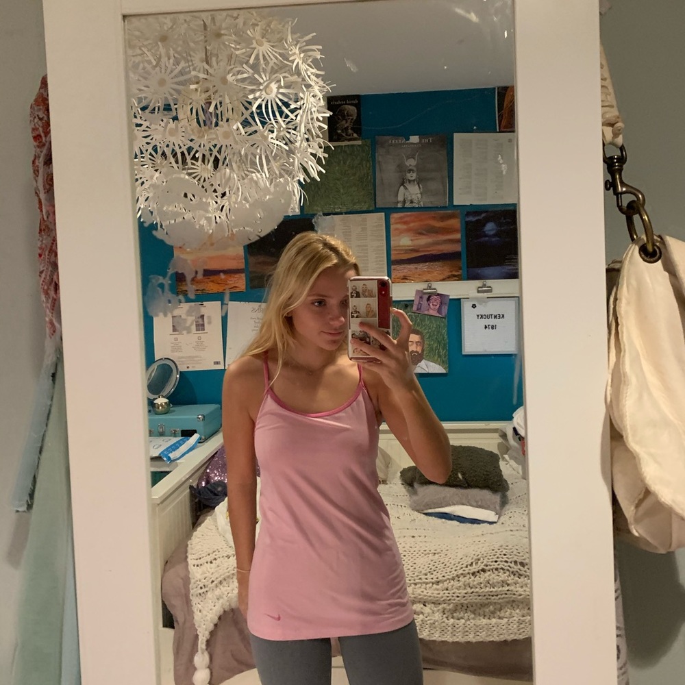 pink tank top!